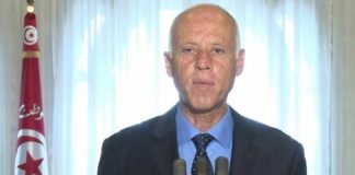 قيس سعيد: “سأترشح للرئاسة لتعود السيادة كاملة للشعب التونسي وللفقراء والبؤساء”