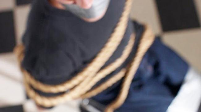 غريبة بسليانة: عمّال بمركب فلاحي يشدون وثاق المدير ويعذبونه بعد أن ضبطهم بصدد السرقة