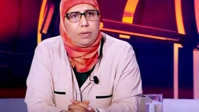 يمينة الزغلامي: طفل بمدرسة الرقاب كفــرّنا ووصفنا بالسافرات ورفض التحدث الينا