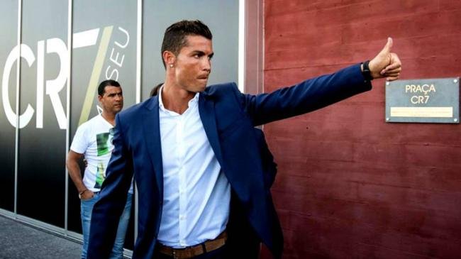 كريستيانو رونالدو يفتتح فندقا فخما بمراكش