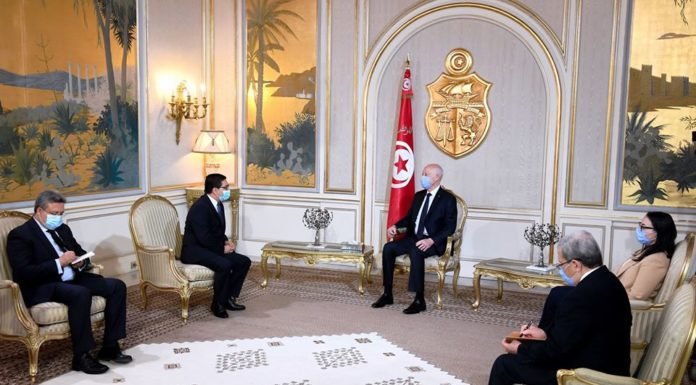 رئيس الجمهورية يلتقي المبعوث الخاص لملك المغرب
